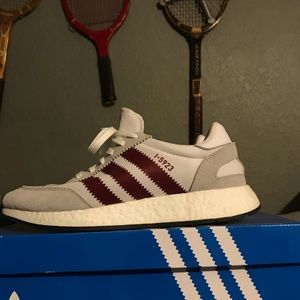 Adidas iniki boost
